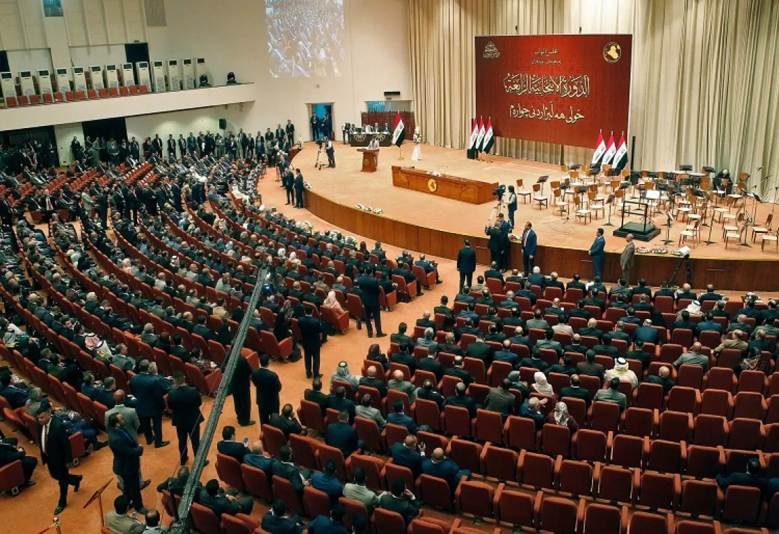 عام على أزمة العراق.. مواجهة سياسية خطيرة ومستقبل البلاد غامض عام على أزمة العراق.. مواجهة سياسية خطيرة ومستقبل البلاد غامض
