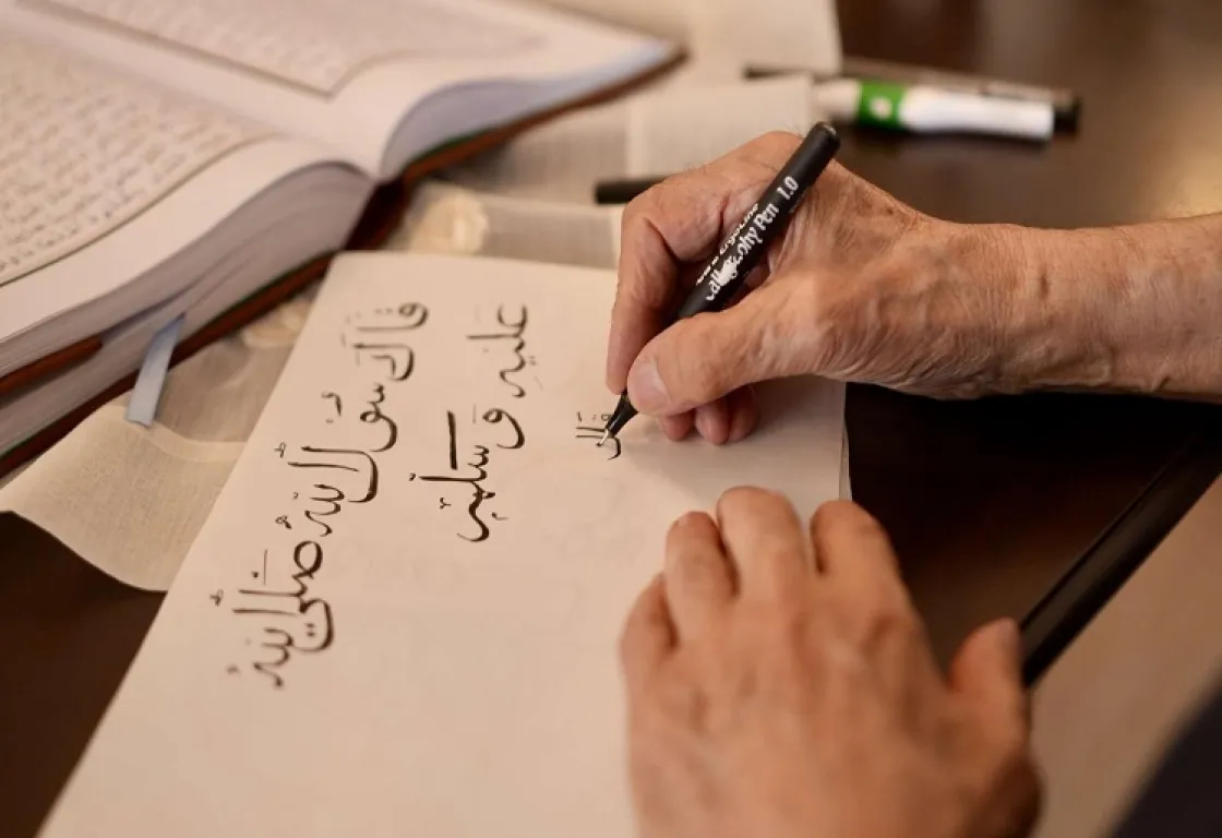 في الأدب ليس من الخيانة أن ترى العالم بعين الآخر