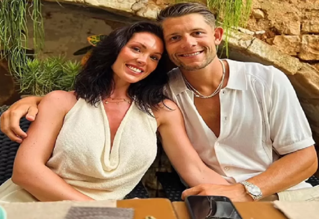 جماهير ليفربول تهدد نجم إيفرتون وزوجته تخرج عن صمتها جماهير ليفربول تهدد نجم إيفرتون وزوجته تخرج عن صمتها