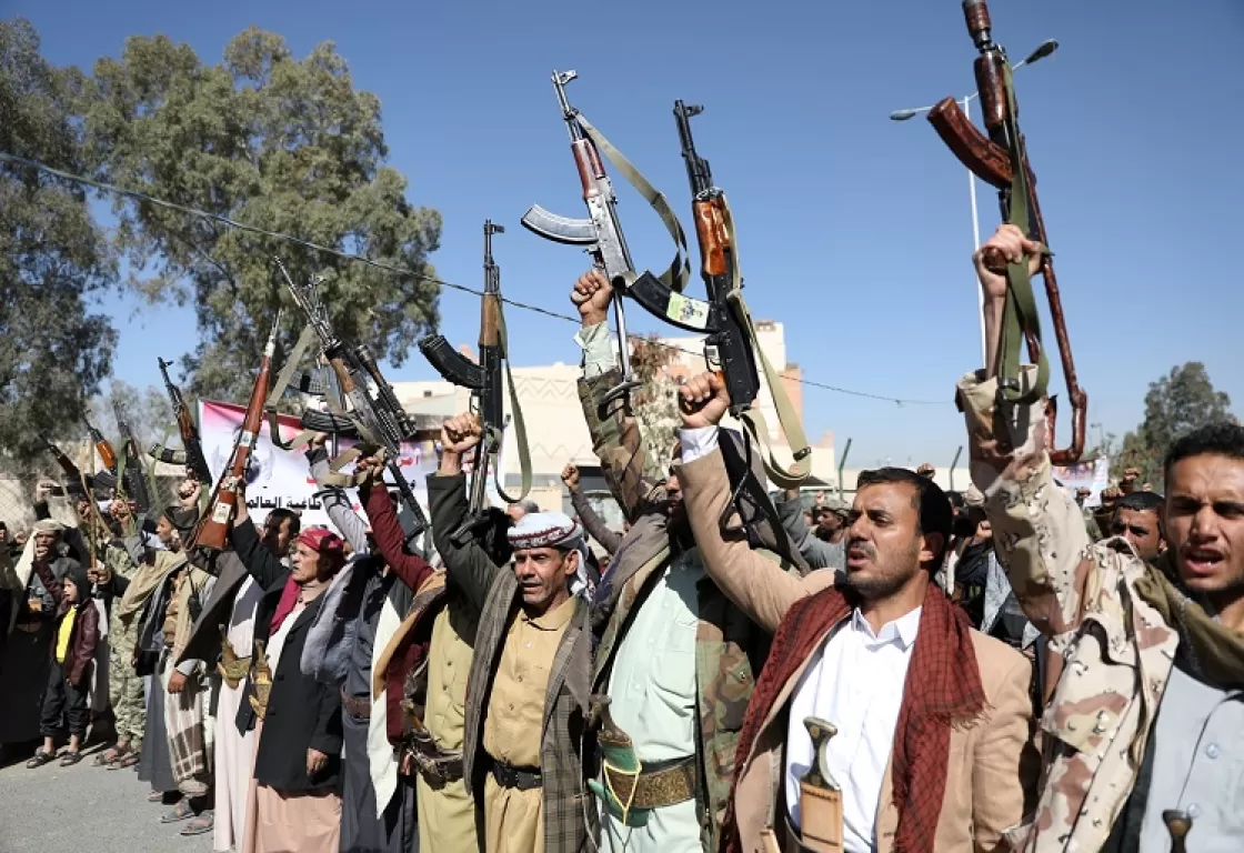 هكذا يجبر الحوثيون اليمنين على الاحتفال بذكرى مصرع شقيق زعيمهم هكذا يجبر الحوثيون اليمنين على الاحتفال بذكرى مصرع شقيق زعيمهم