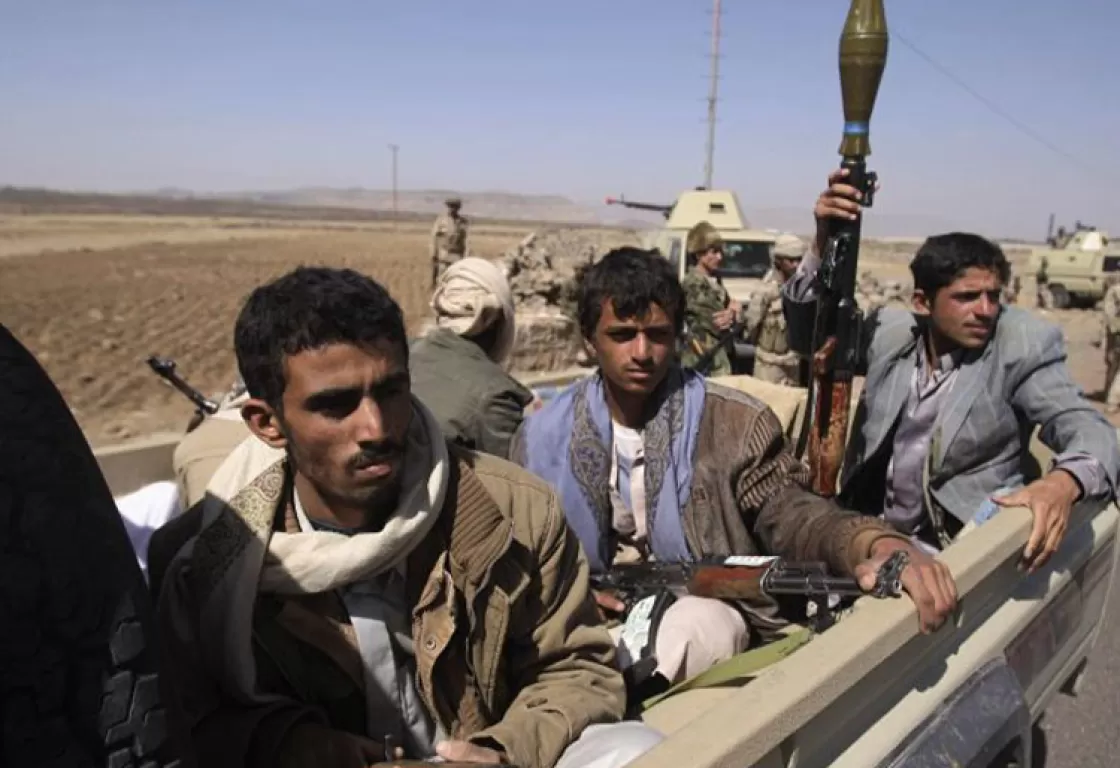 الحوثيون يحتكرون مداخيل الوقود في دعم أنشطتهم الحربية الحوثيون يحتكرون مداخيل الوقود في دعم أنشطتهم الحربية