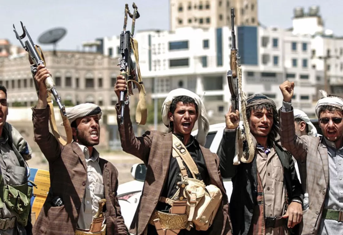 ميليشيات الحوثي الإرهابية تهدد البنك الدولي... ما القصة؟