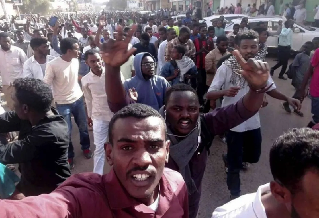 شباب الحركة الإسلامية السودانية في تركيا يقودون انقسامًا ضد القيادات التاريخية