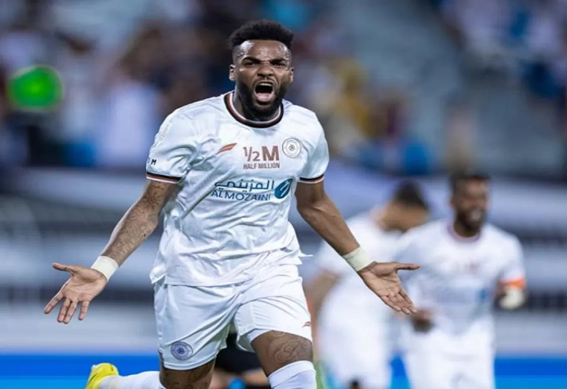 مصرع بوبيندزا يغلق ملف النزاع القضائي بينه وبين الزمالك المصري مصرع بوبيندزا يغلق ملف النزاع القضائي بينه وبين الزمالك المصري