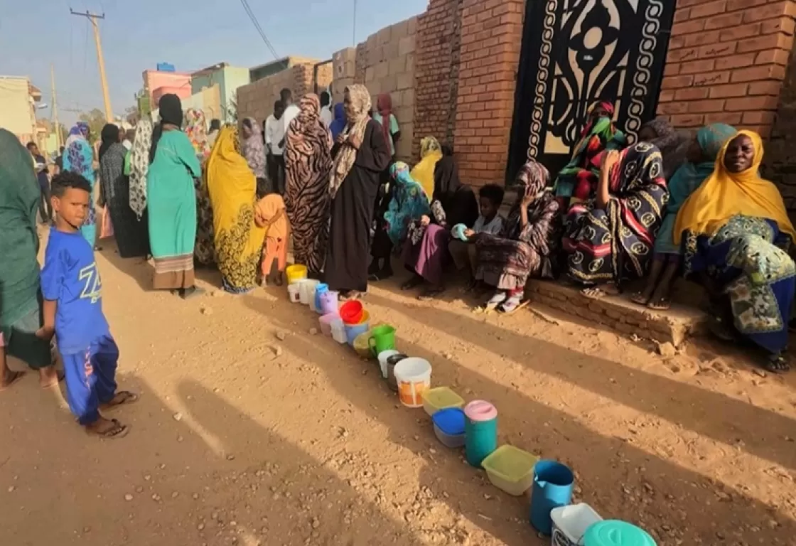 في مناطق سيطرة الجيش والإخوان... نهب المساعدات الإنسانية يفاقم معاناة السودانيين في مناطق سيطرة الجيش والإخوان... نهب المساعدات الإنسانية يفاقم معاناة السودانيين