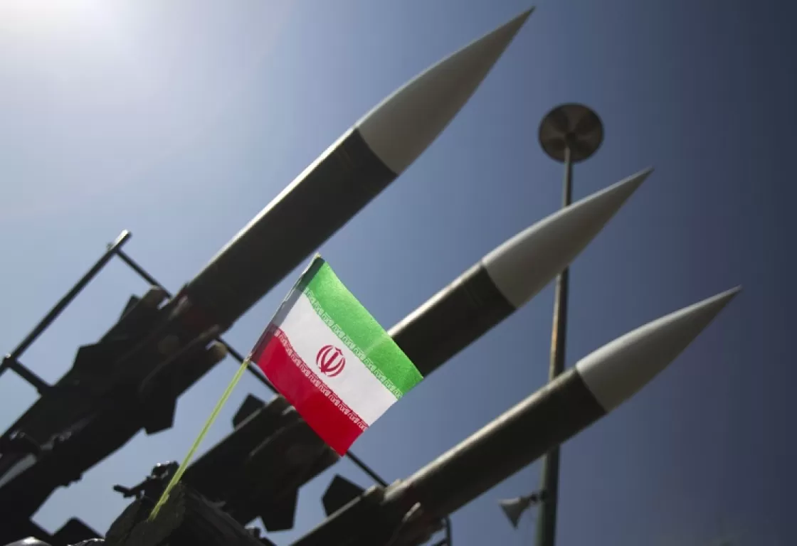 قدراتها الصاروخية تمثل تهديداً للشرق الأوسط... إيران تكشف عن صاروخها الجديد