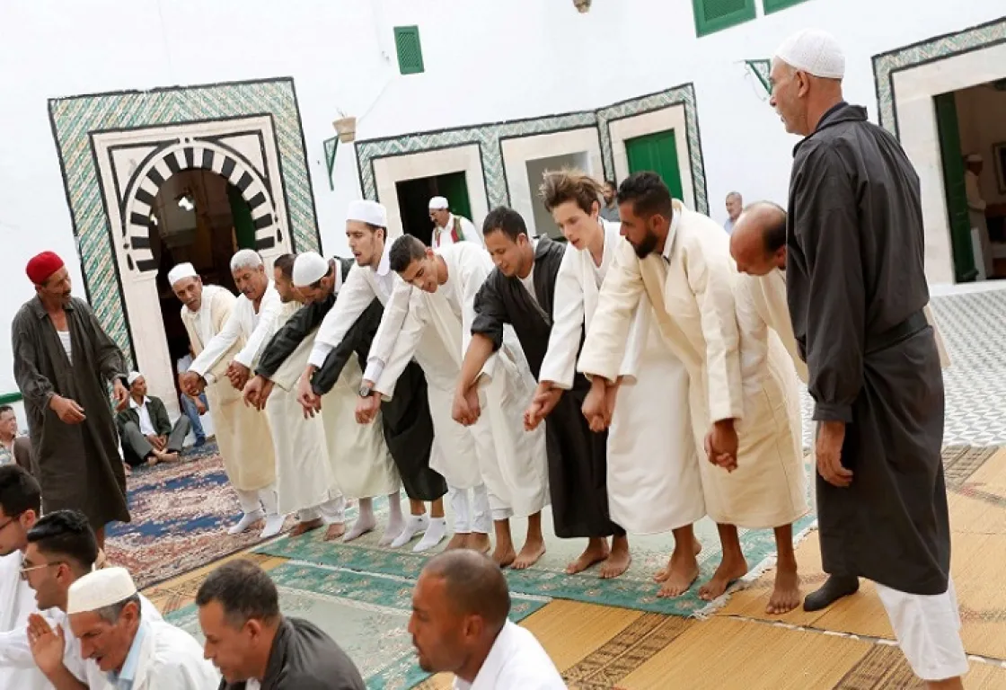 الصوفية التونسية… كيف تراجع التدين التقليدي أمام الإسلام السياسي؟ الصوفية التونسية… كيف تراجع التدين التقليدي أمام الإسلام السياسي؟