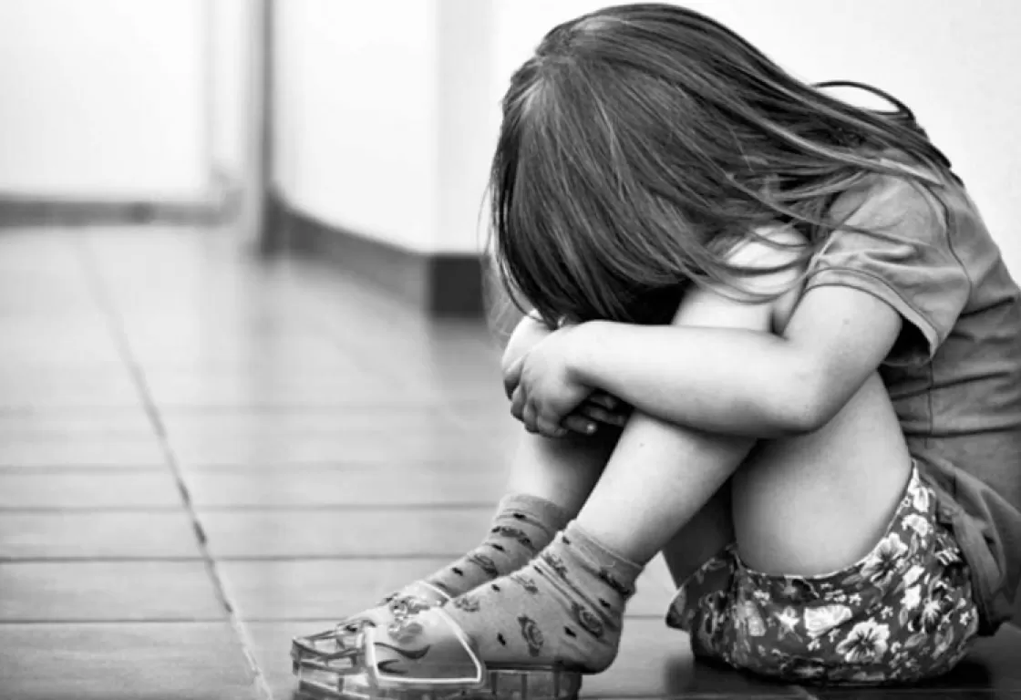 سوء المعاملة في الطفولة يؤدي إلى مشاكل صحة عقلية متعددة... دراسة تجيب