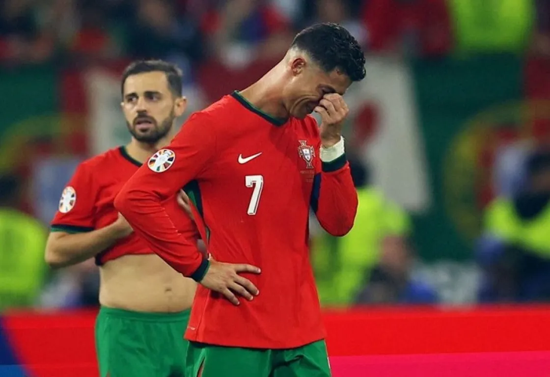 رونالدو يواجه عزلة: تصريحات المدرب وزملائه تثير التساؤلات حول مكانته داخل منتخب البرتغال