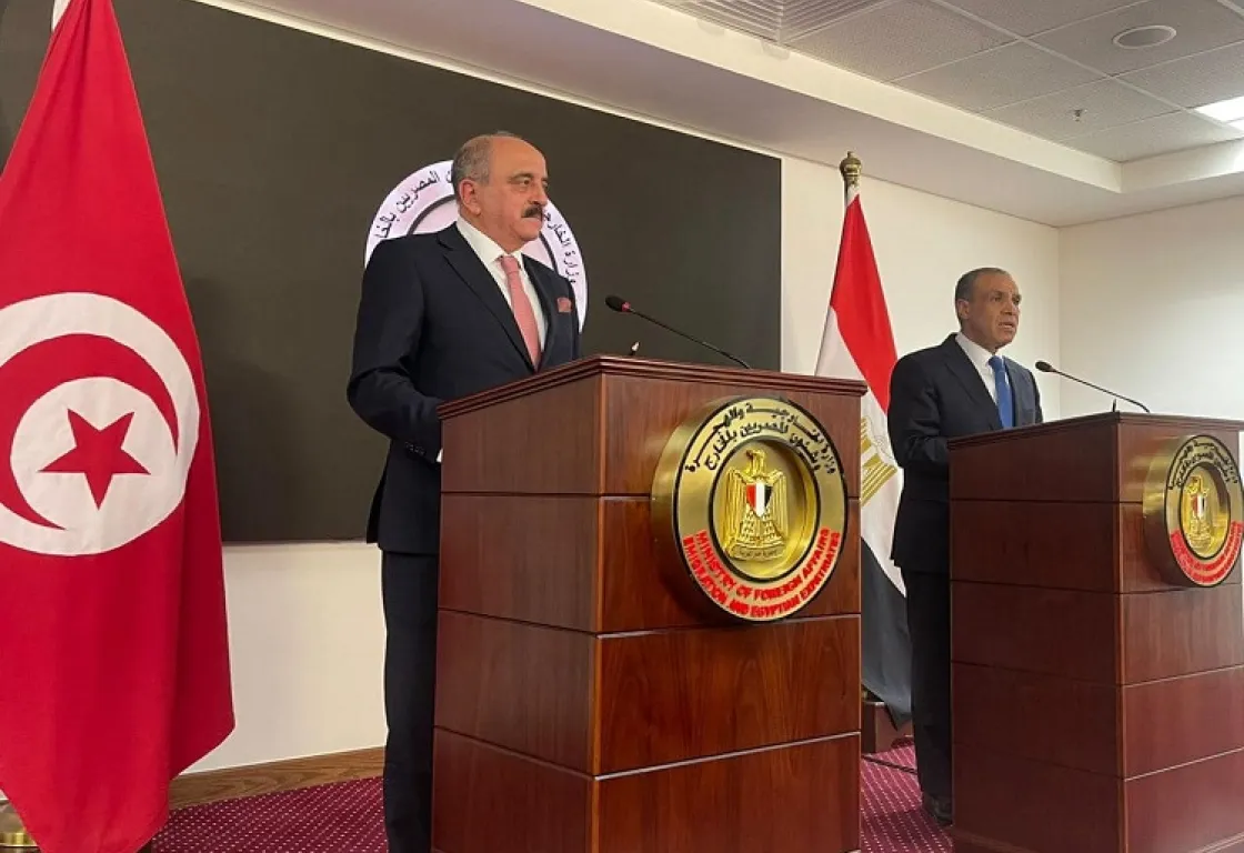 تونس ومصر تُطيحان بعبء “الإخوان”: تسهيلات تأشيرية جديدة تعيد دفء العلاقات تونس ومصر تُطيحان بعبء “الإخوان”: تسهيلات تأشيرية جديدة تعيد دفء العلاقات