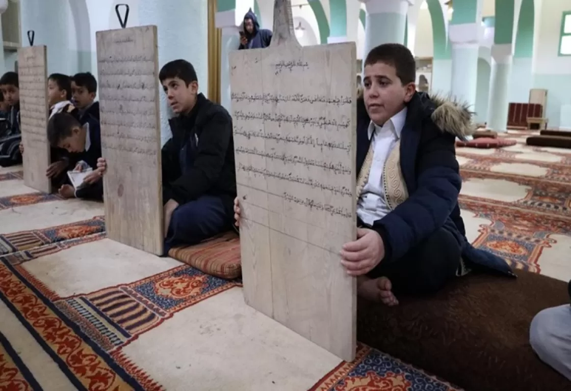 من اللوح القرآني إلى اللوح الإلكتروني من اللوح القرآني إلى اللوح الإلكتروني
