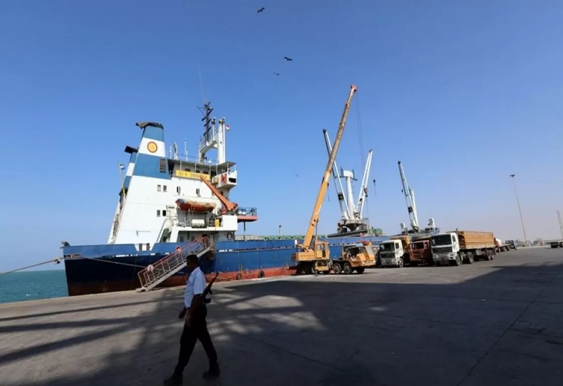 بين مينائي "الضبة" و"الحديدة".. نفاق أممي وغربي يدعم إرهاب الحوثي بين مينائي "الضبة" و"الحديدة".. نفاق أممي وغربي يدعم إرهاب الحوثي