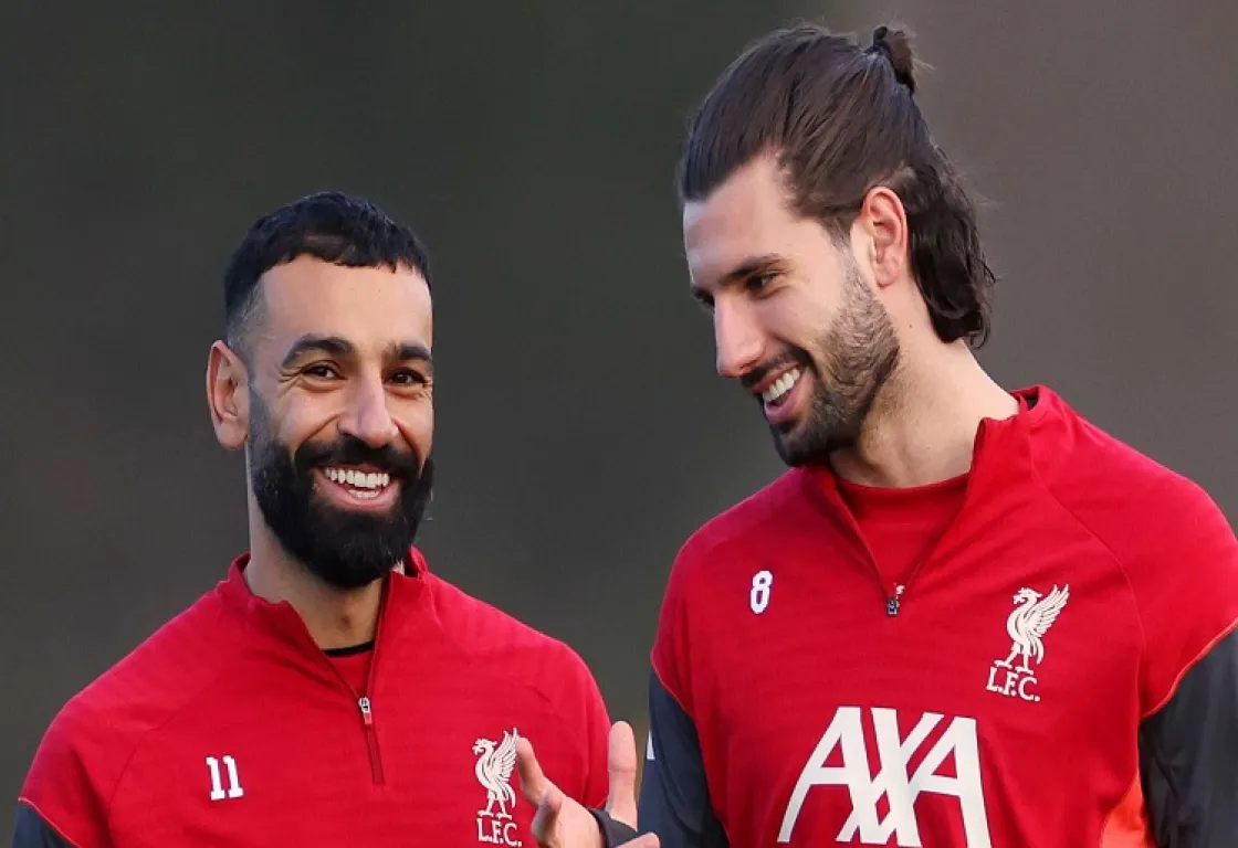 نجوم ليفربول يودعون سلوت وتجاهل من صلاح وسوبوسلاي 