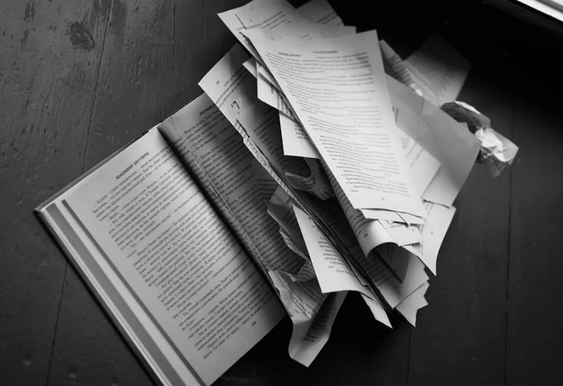 لماذا يحتفل التلاميذ بتمزيق كراريسهم نهاية العام؟