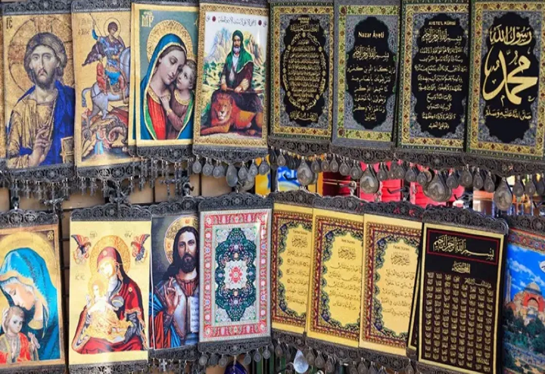 كيف يشكل التنوع الطائفي والعرقي الهوية السورية؟