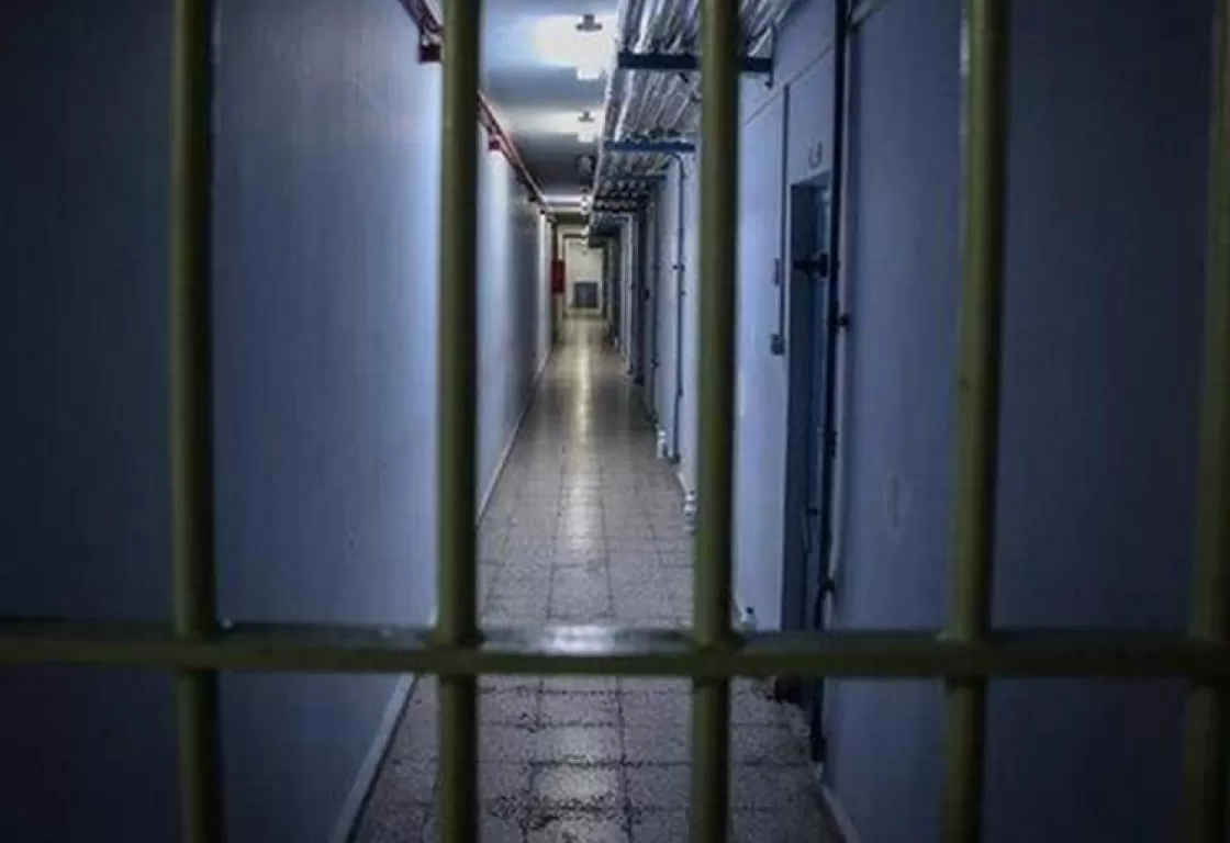 80% من المعتقلين في سجون الحوثي خارج القانون... تفاصيل 80% من المعتقلين في سجون الحوثي خارج القانون... تفاصيل
