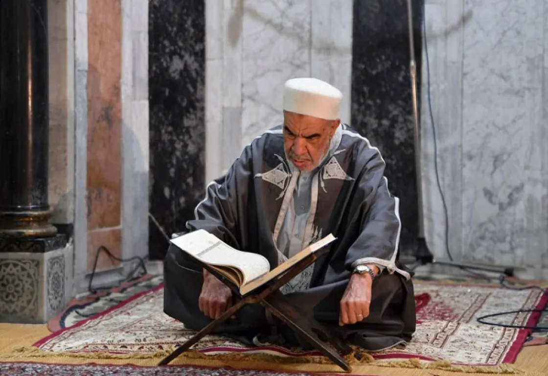 قانون جديد لتنظيم عمل المساجد في تونس يقطع مع التوظيف السياسي