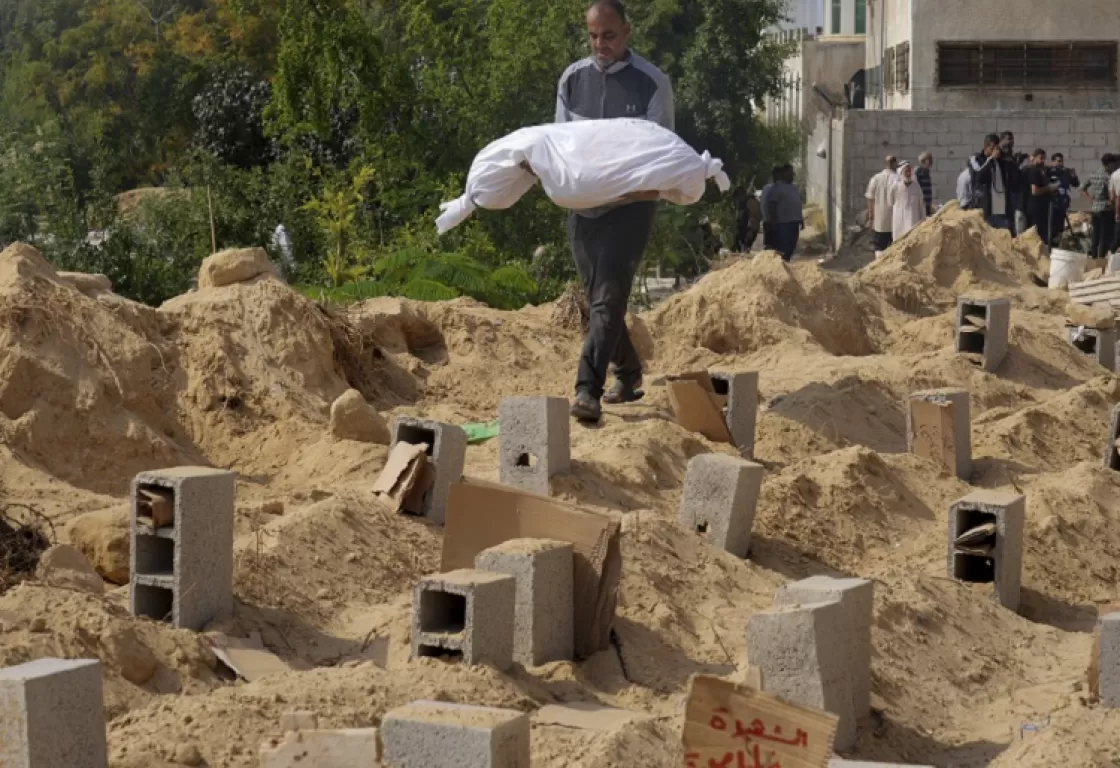المقابر الجماعية في غزة بين الروايتين الفلسطينية والإسرائيلية