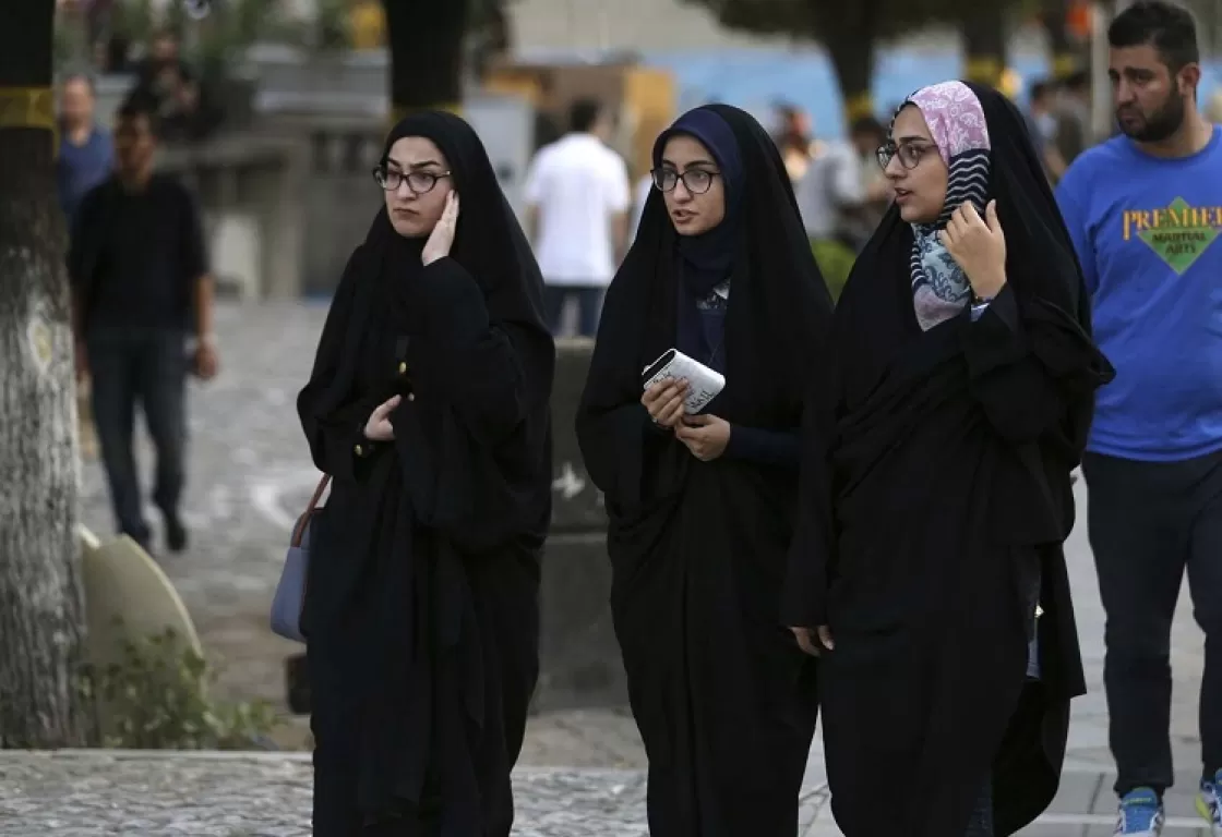 إلى متى ستتحكم السلطة في شَعر النساء الإيرانيات؟ إلى متى ستتحكم السلطة في شَعر النساء الإيرانيات؟