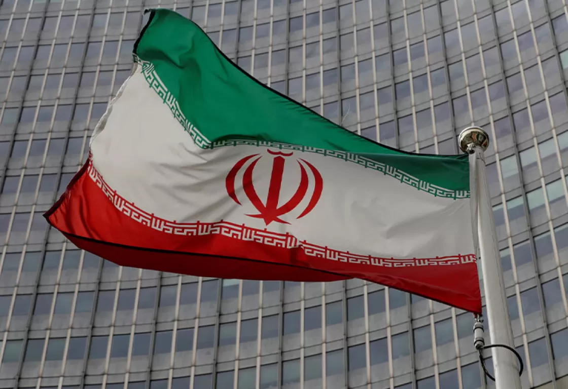 برغم مساعي تخفيف جبهات المواجهة... الاقتصاد الإيراني على حافة الهاوية برغم مساعي تخفيف جبهات المواجهة... الاقتصاد الإيراني على حافة الهاوية