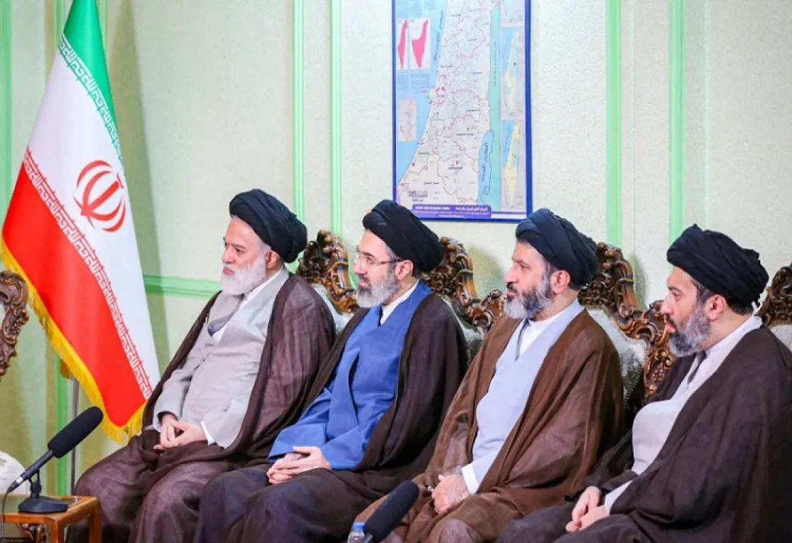 انقلابا "الحرس" في إيران… ولبنان