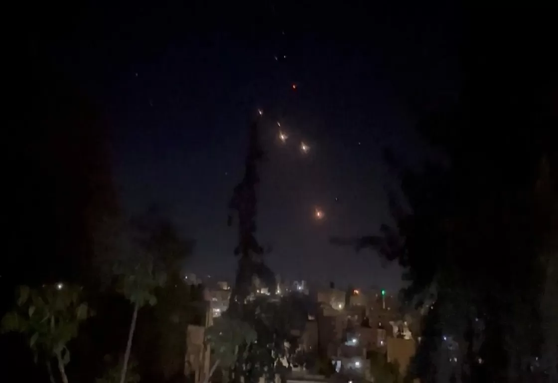 عدد الصواريخ والمسيرات.. تفاصيل الهجوم الإيراني على إسرائيل بالأرقام عدد الصواريخ والمسيرات.. تفاصيل الهجوم الإيراني على إسرائيل بالأرقام