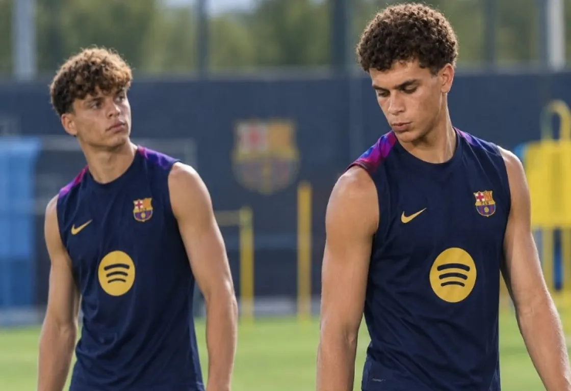 لاعب إسرائيلي يزامل حمزة عبد الكريم في تدريبات برشلونة استعدادا للكلاسيكو 