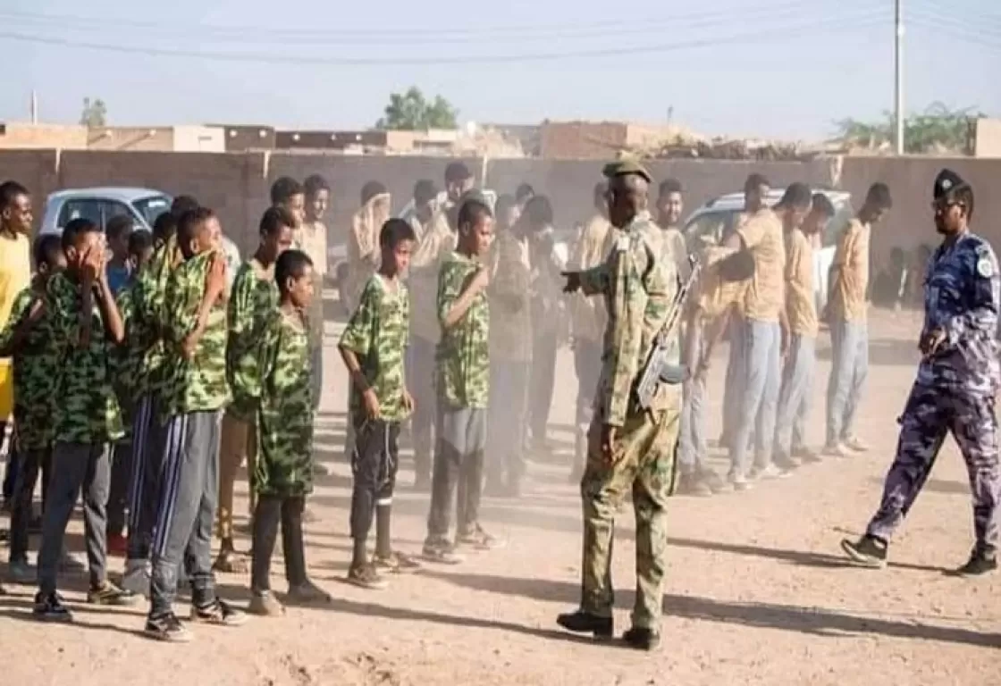 السودان: تجنيد الأطفال في معسكرات الاستنفار يثير جدلاً... ما علاقة الإخوان؟