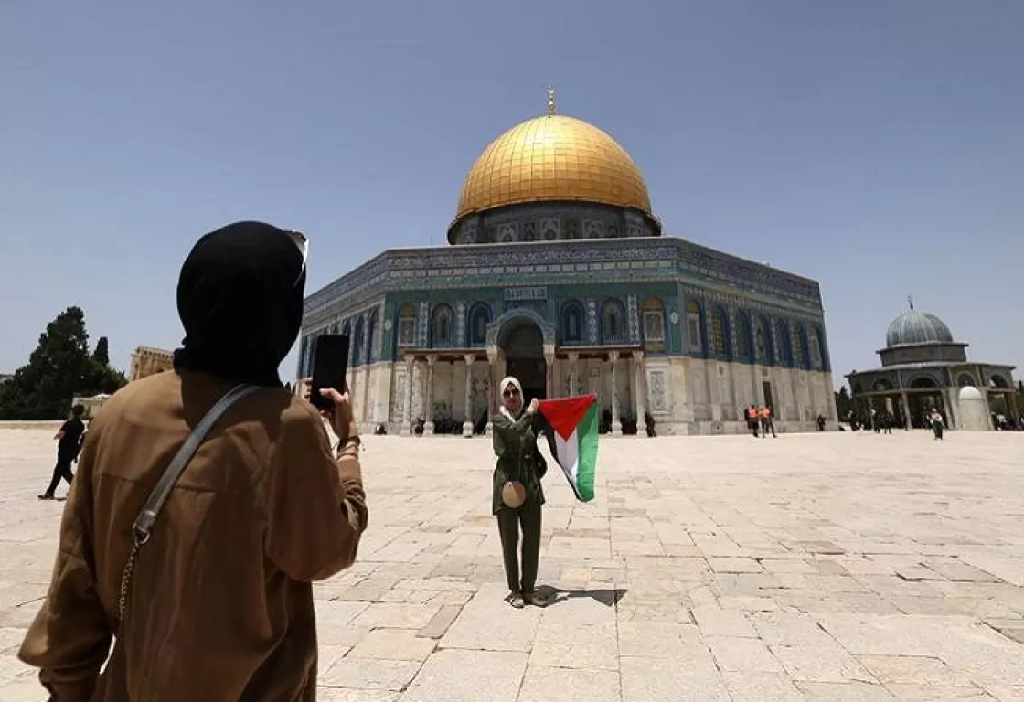 صبحي غوشة: شمس مقدسية تطل من النافذة العالية صبحي غوشة: شمس مقدسية تطل من النافذة العالية