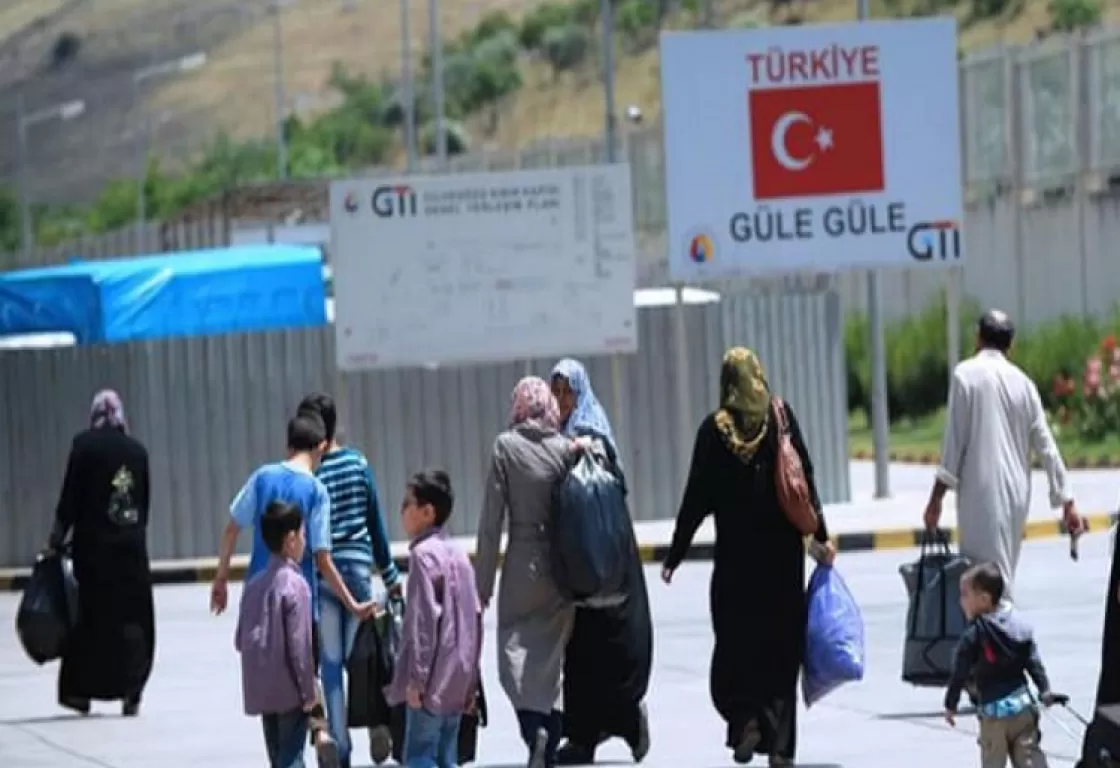 بالفيديو.. تحت مسمى "العودة الطوعية".. تركيا تُرحل عشرات السوريين إجبارياً بالفيديو.. تحت مسمى "العودة الطوعية".. تركيا تُرحل عشرات السوريين إجبارياً