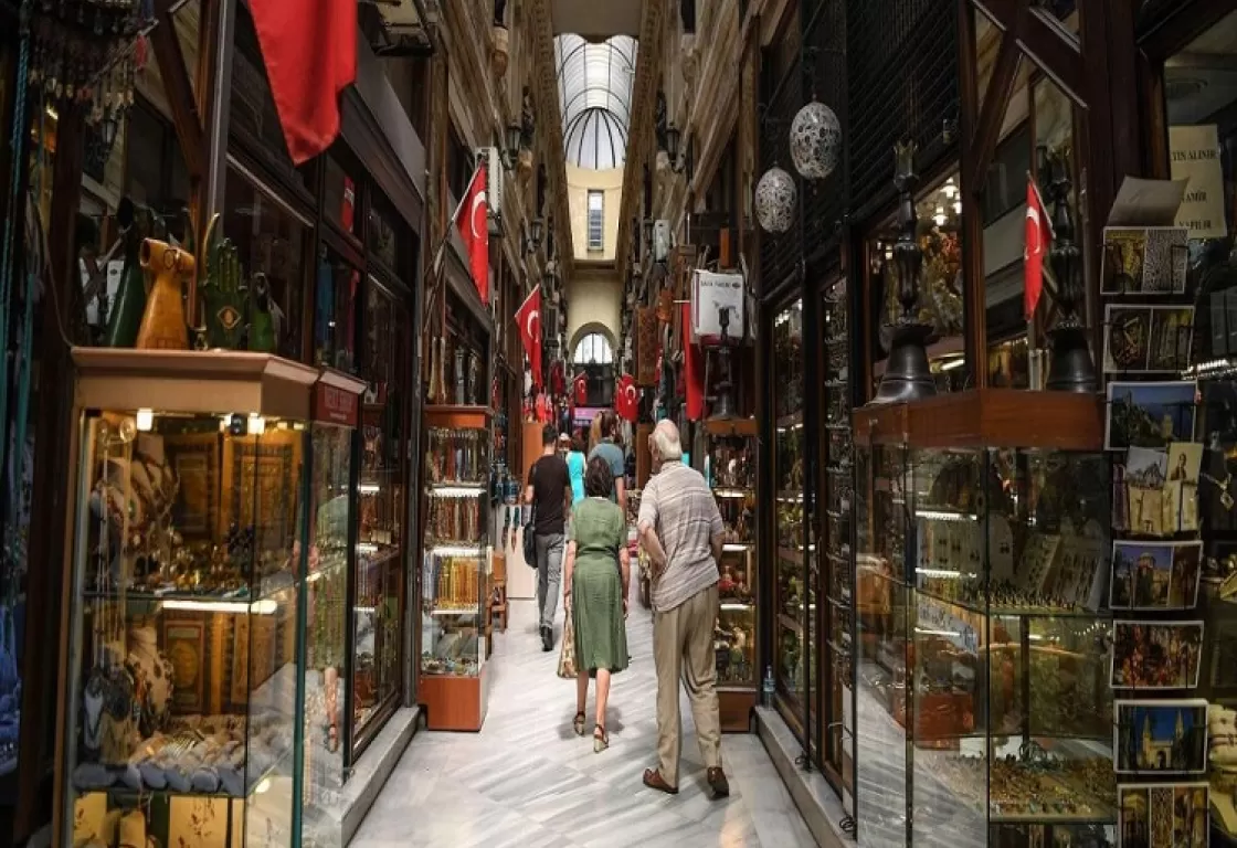 الحكومة تحاول التغطية على إفلاسها السياسي بالشعارات الدينية الحكومة تحاول التغطية على إفلاسها السياسي بالشعارات الدينية