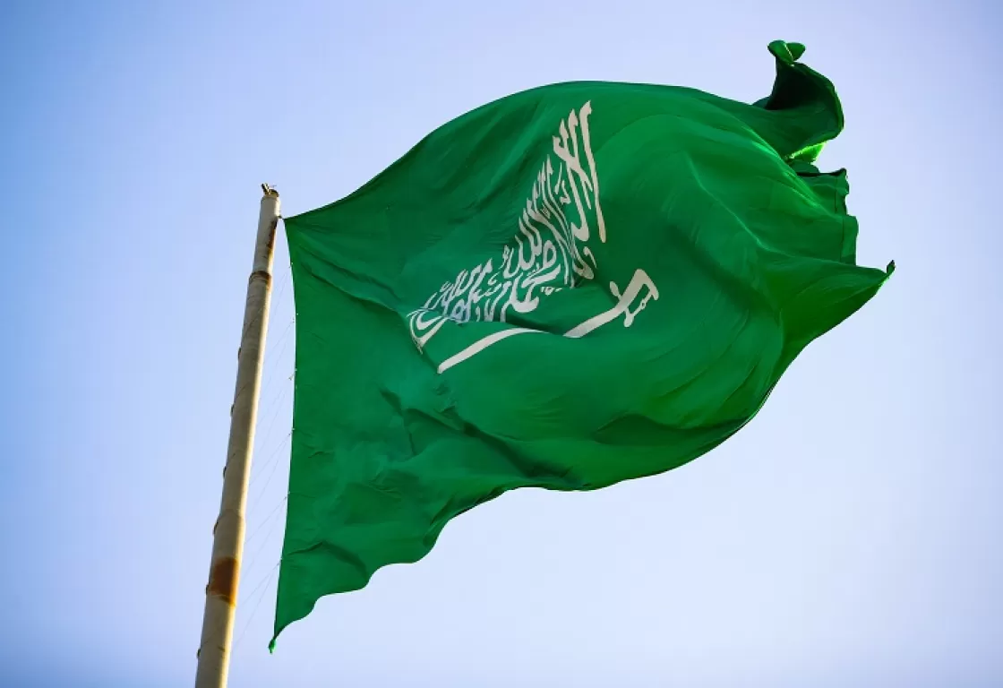 السعودية تساند هذه الدول خشية "ربيع" جديد.. وتتخذ هذه الإجراءات.. ماذا عن خططها الداخلية؟ السعودية تساند هذه الدول خشية "ربيع" جديد.. وتتخذ هذه الإجراءات.. ماذا عن خططها الداخلية؟