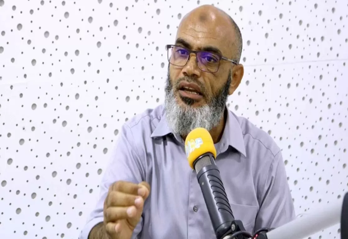 من المقربين للتيارات الإسلامية.. إيقاف الداعية التونسي محمد الهنتاتي من المقربين للتيارات الإسلامية.. إيقاف الداعية التونسي محمد الهنتاتي