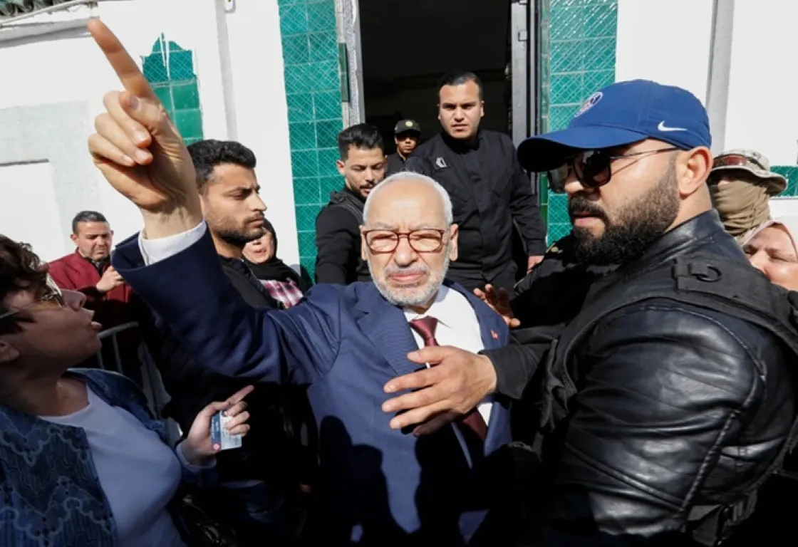 رسالة الغنوشي من السجن: تحريض مستمر وإعادة تعبئة قواعد الإخوان في تونس