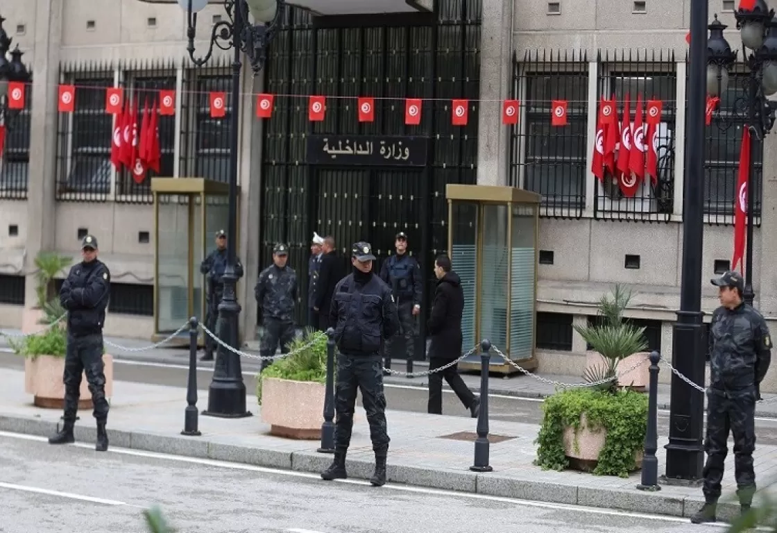 تحركات الإخوان... الداخلية التونسية تُحذر من انزلاق المسيرات نحو العنف