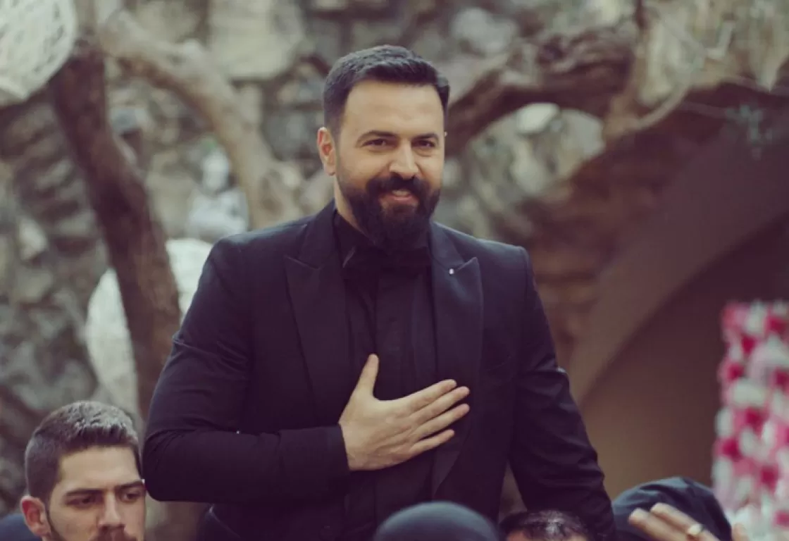 بالفيديو... تيم حسن يطلب المساعدة من الجمهور لاستخراج أمواله من البنوك اللبنانية بالفيديو... تيم حسن يطلب المساعدة من الجمهور لاستخراج أمواله من البنوك اللبنانية