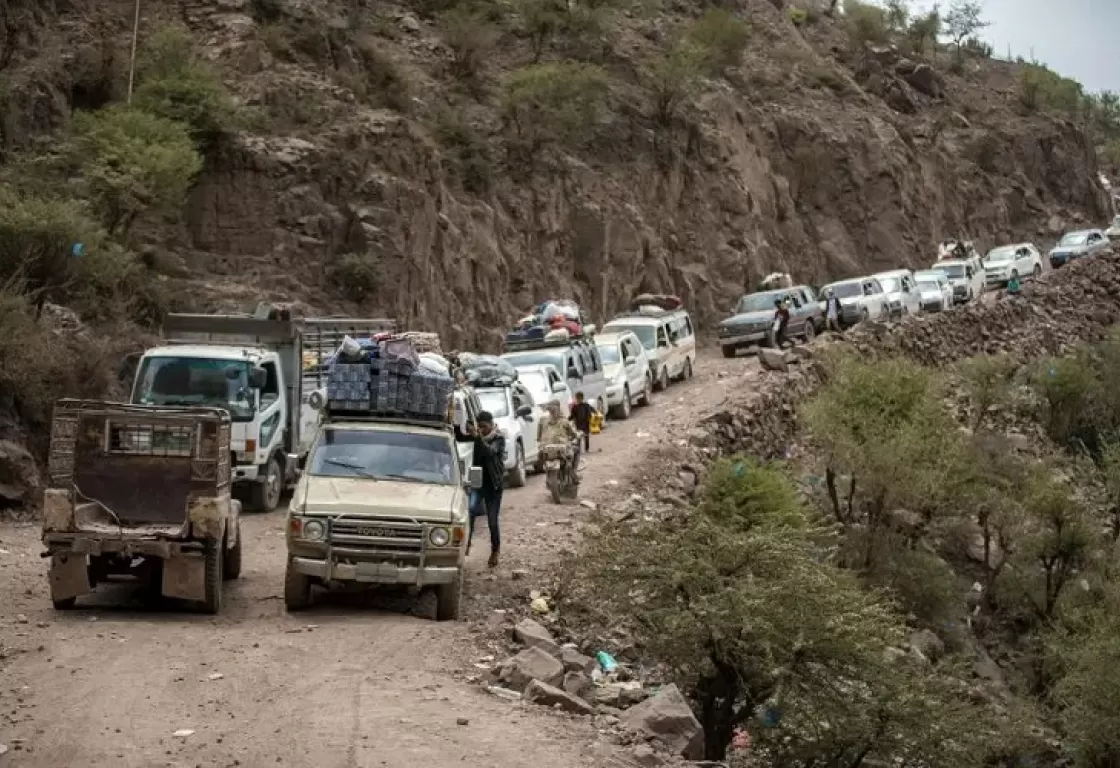 الإخوان ينهبون المساعدات في تعز... شهادات