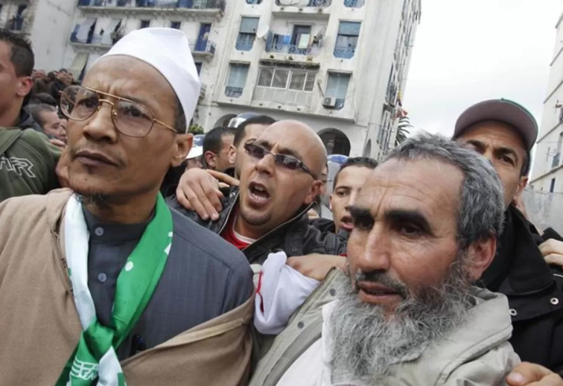ما تأثير الإسلام السياسي على المجتمع الجزائري؟