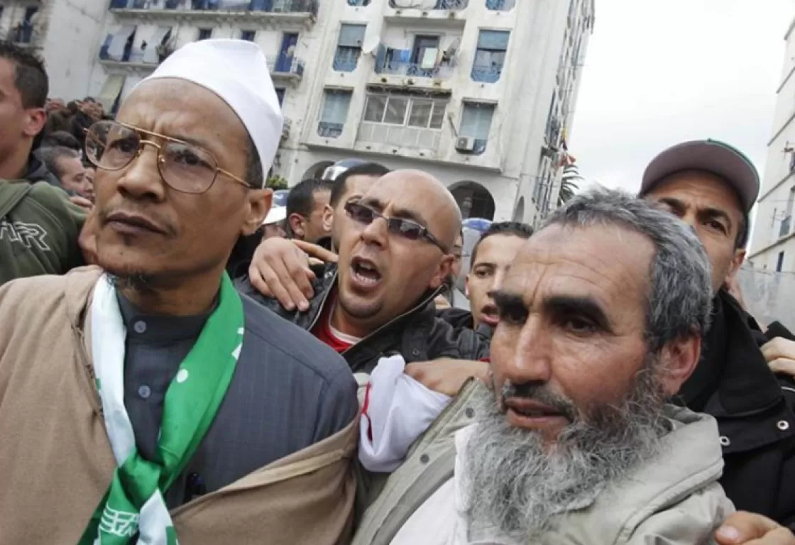 الجزائر.. كيف تمكَّن الإخوان المسلمون من المشاركة في الحكم؟ الجزائر.. كيف تمكَّن الإخوان المسلمون من المشاركة في الحكم؟