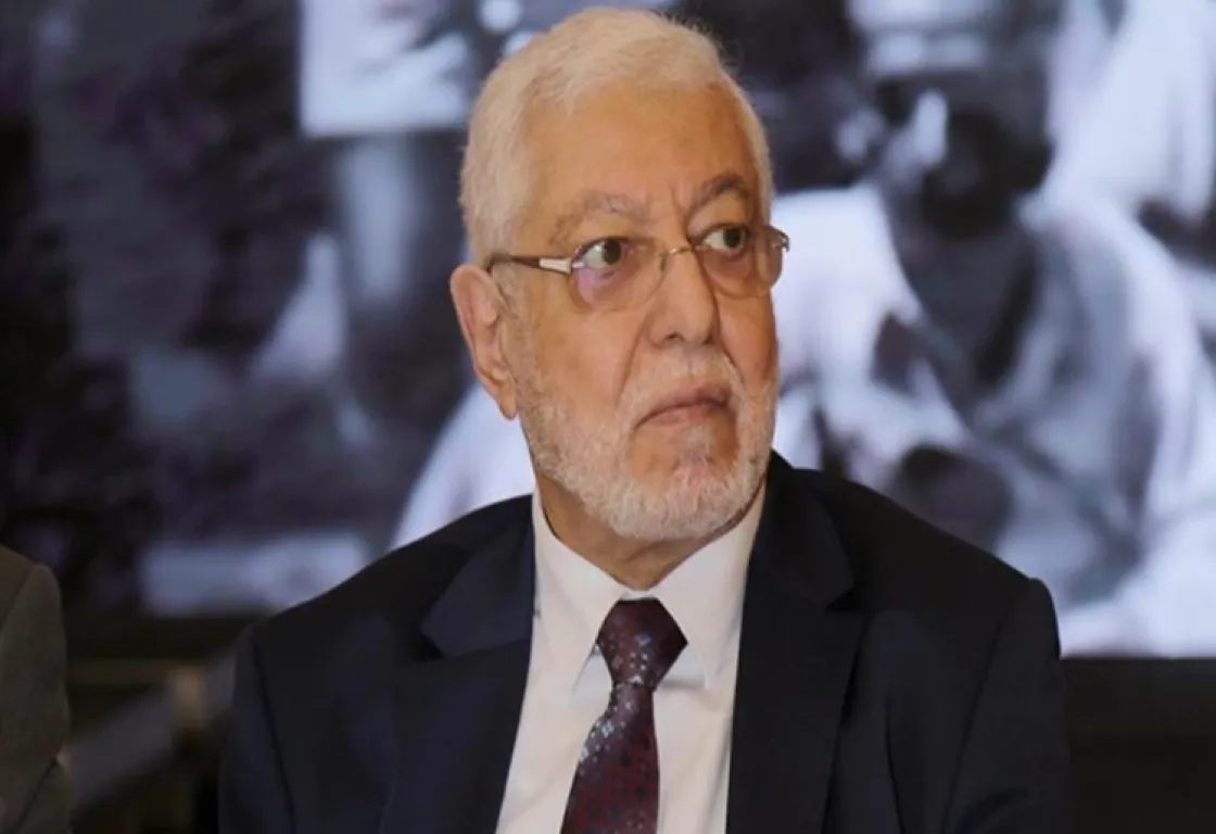 محمود حسين.. الوجه القبيح لقيادي الإخوان المتهافت على دولارات الخيانة ومافيا العقارات محمود حسين.. الوجه القبيح لقيادي الإخوان المتهافت على دولارات الخيانة ومافيا العقارات