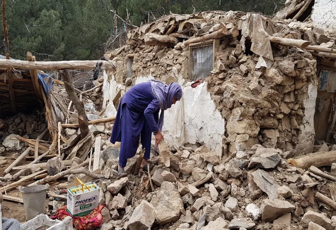 حصيلة مؤلمة... (2000) قتيل بزلزال مروع في أفغانستان