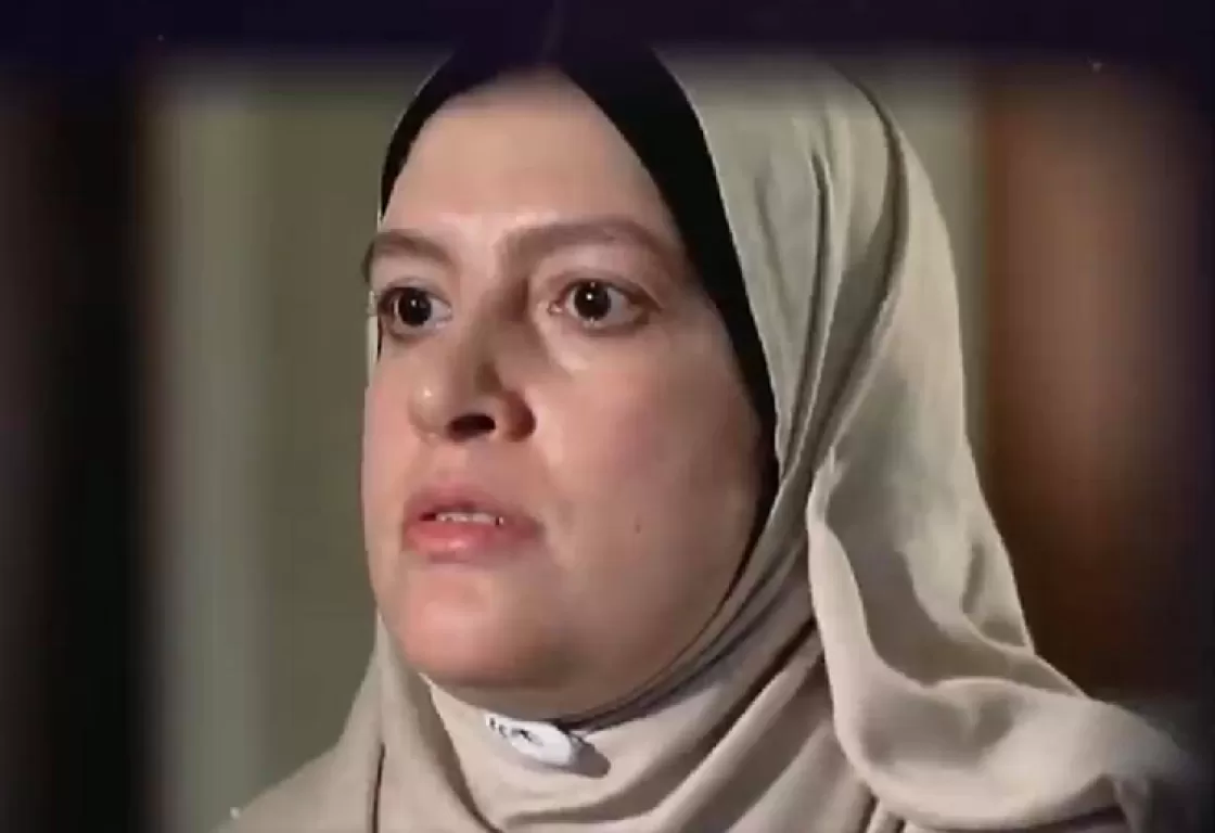 المنشقة عن الإخوان حنان حجازي: كنا مجرد تروس في آلة تتلقى الأوامر من أعلى المنشقة عن الإخوان حنان حجازي: كنا مجرد تروس في آلة تتلقى الأوامر من أعلى