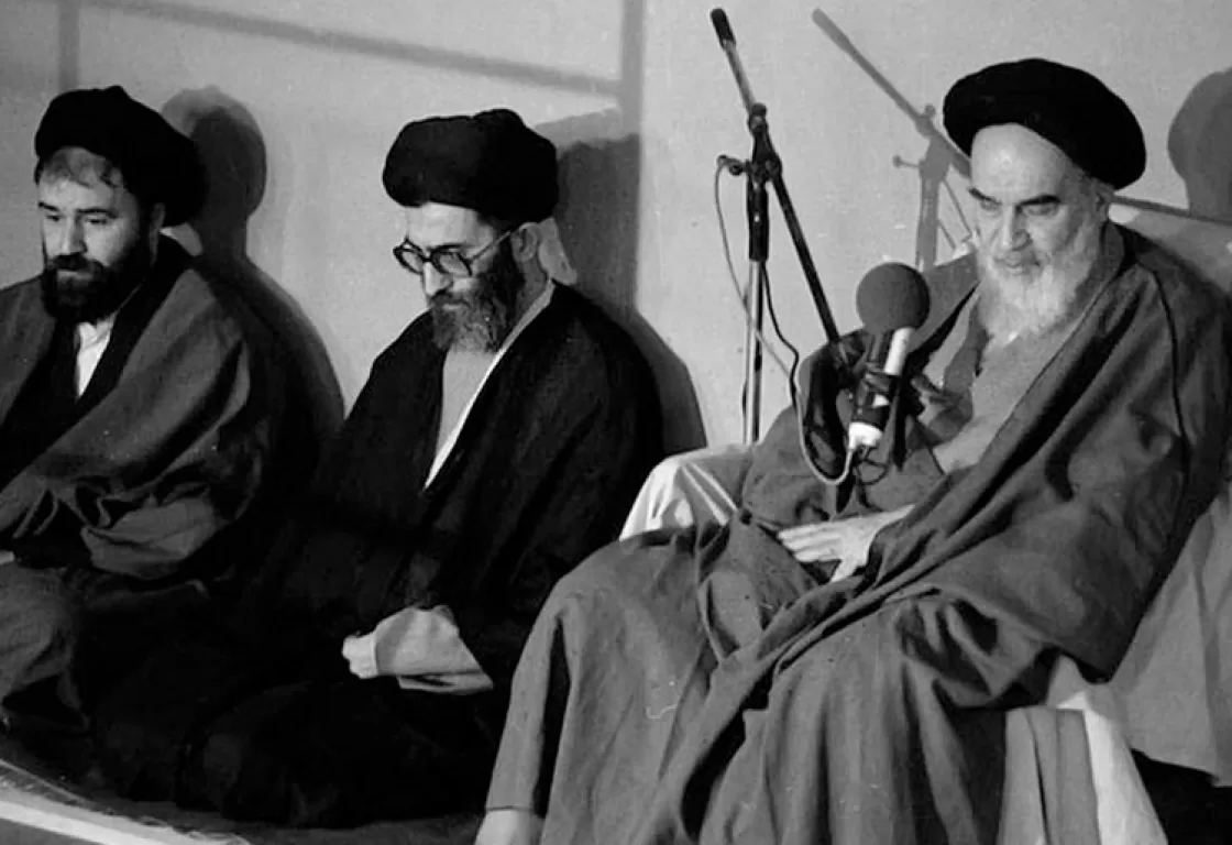 بتهمة "إهانة" الخميني وخامنئي... هذا ما تقرر في حق ناشطة إيرانية بتهمة "إهانة" الخميني وخامنئي... هذا ما تقرر في حق ناشطة إيرانية