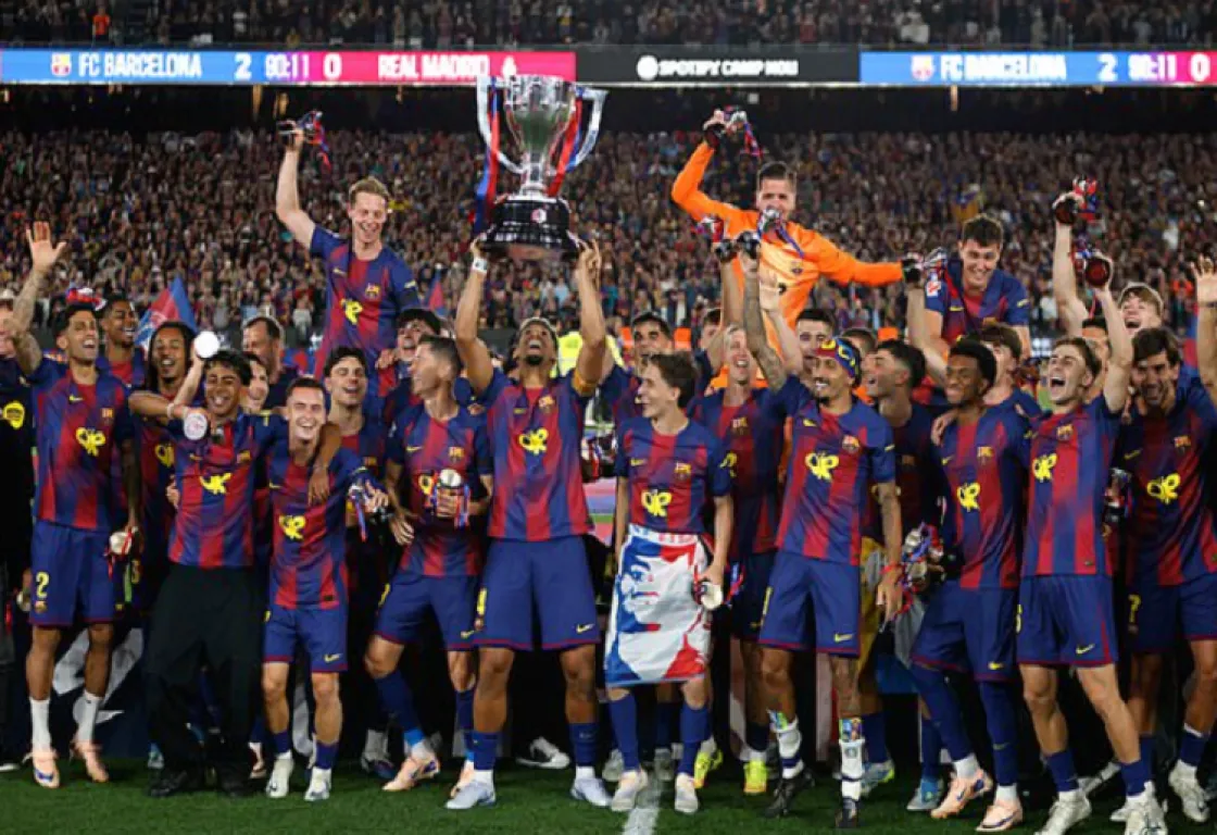 موسم كارثي لريال مدريد: برشلونة يحسم لقب الليغا بثنائية في الكلاسيكو