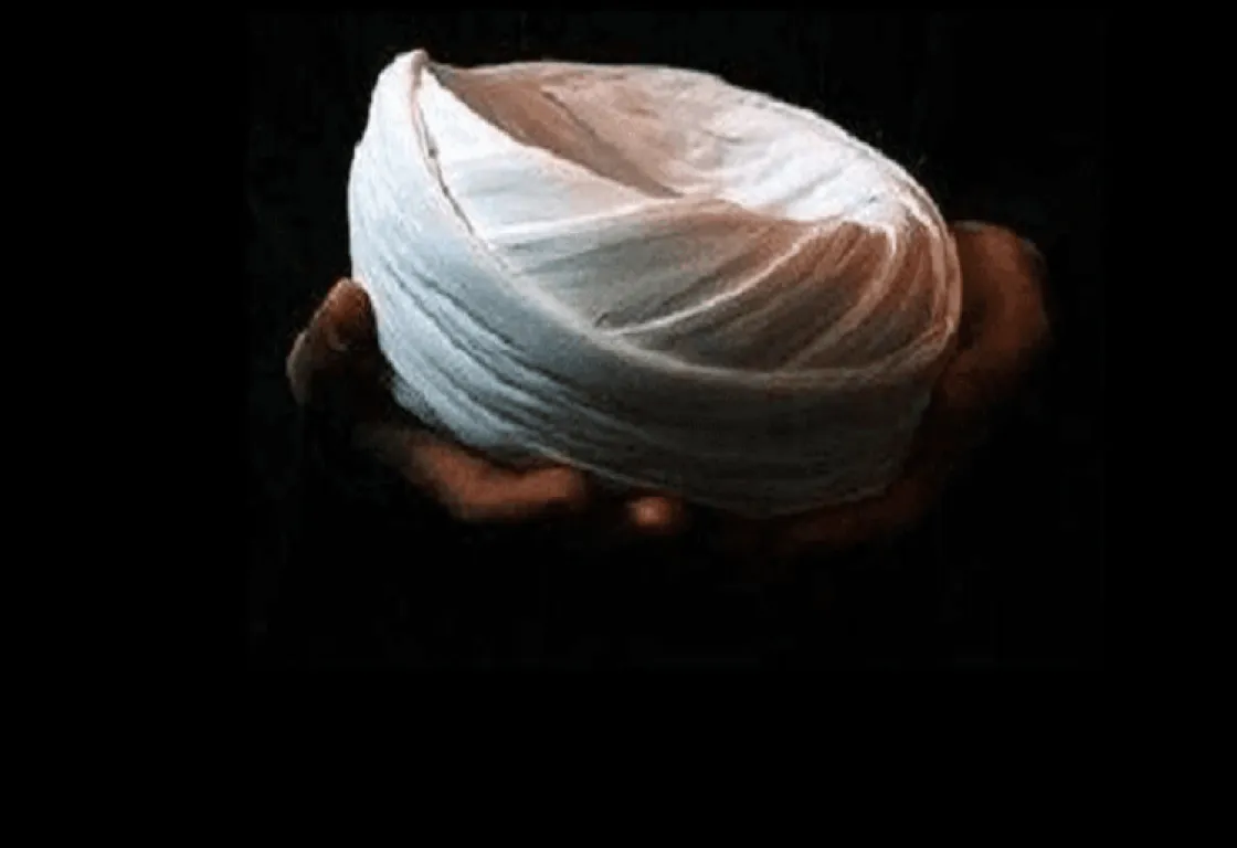 ما وراء العمامة... كيف نواجه الظلامي القابع في أعماقنا؟