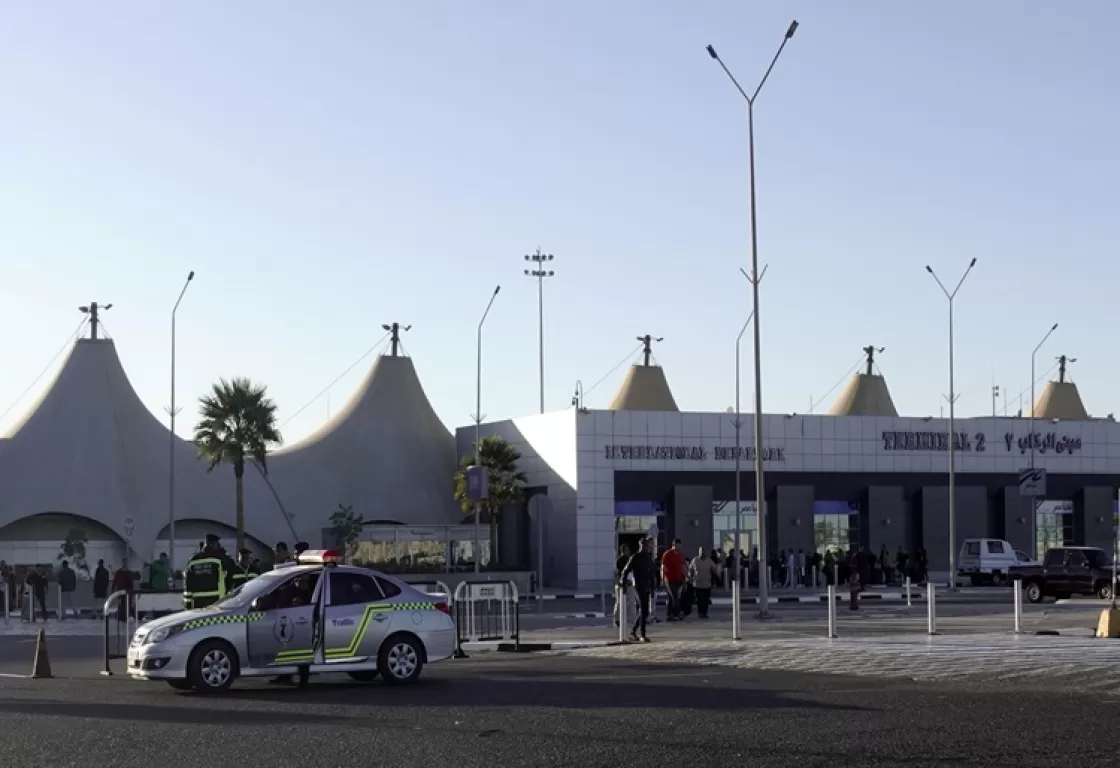 مصر ترد على شائعات جديدة للإخوان... هذا ما حدث مع طفلة مطار الغردقة؟