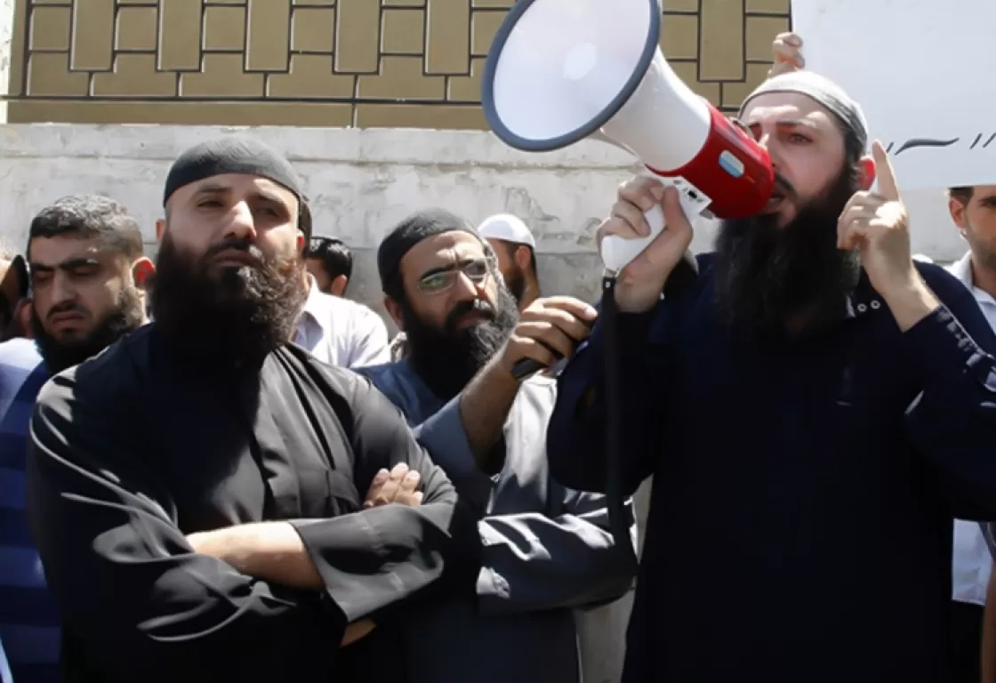 لماذا يختبئ الإسلاميون خلف الألقاب والكنى؟ لماذا يختبئ الإسلاميون خلف الألقاب والكنى؟