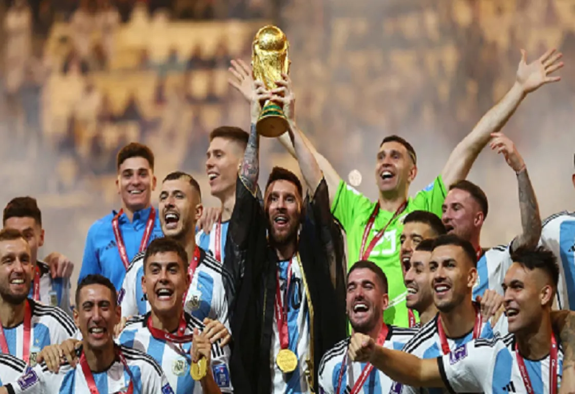 تحقيقات فساد وصراع سياسي يربكان استعدادات الأرجنتين لكأس العالم 