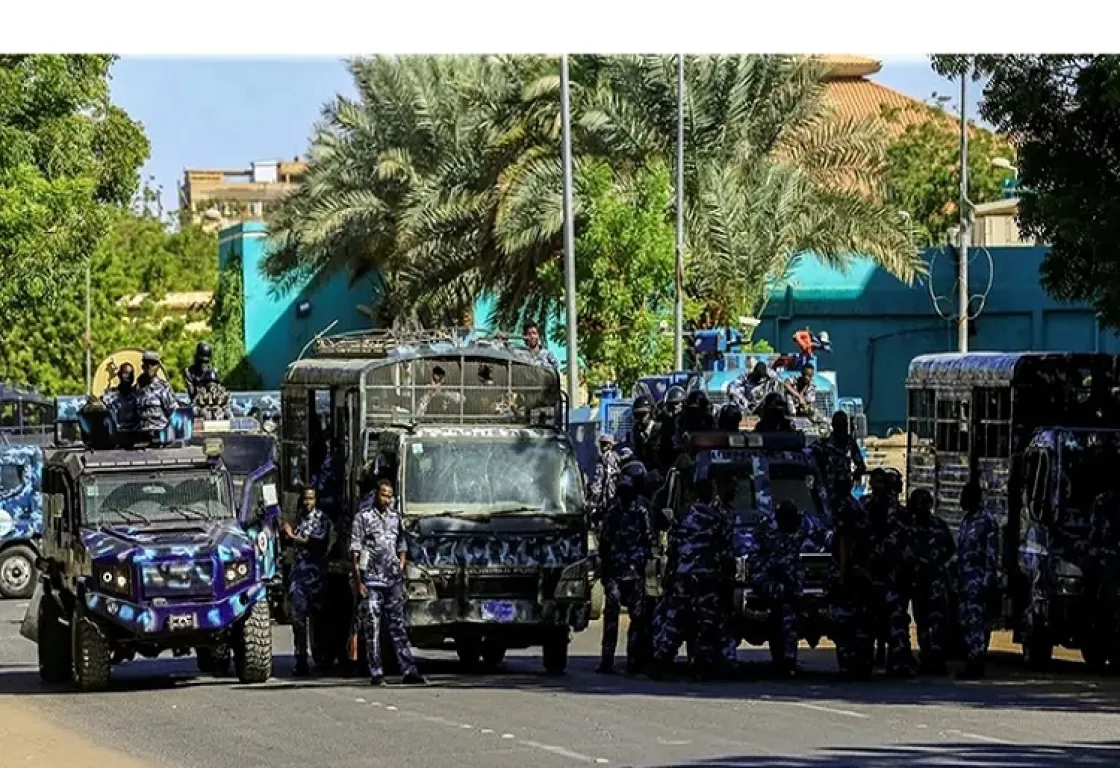 الجيش السوداني وإيران والحوثي.. شبكة إمداد تتجاوز نقل الأسلحة