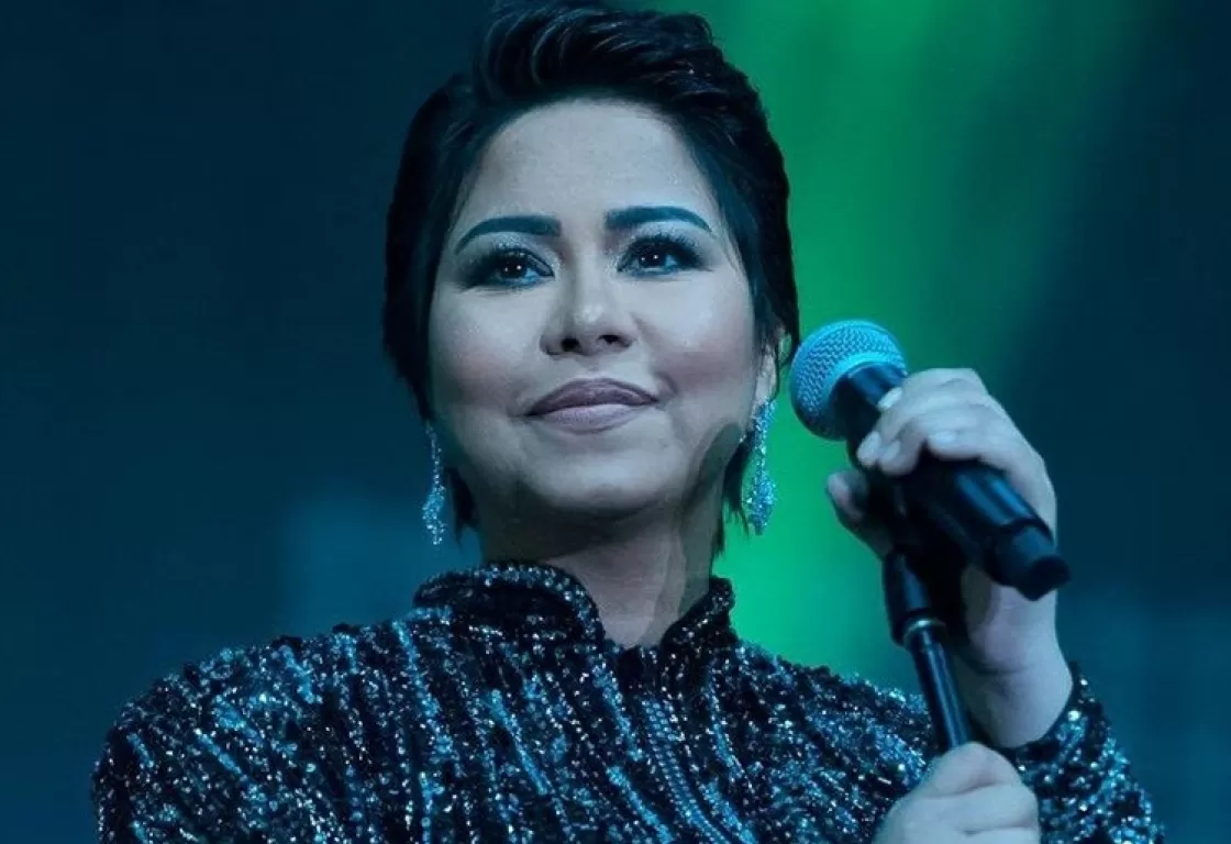 انهيار شيرين عبد الوهاب في تعزيتها جورج وسوف... بكاء ودموع انهيار شيرين عبد الوهاب في تعزيتها جورج وسوف... بكاء ودموع